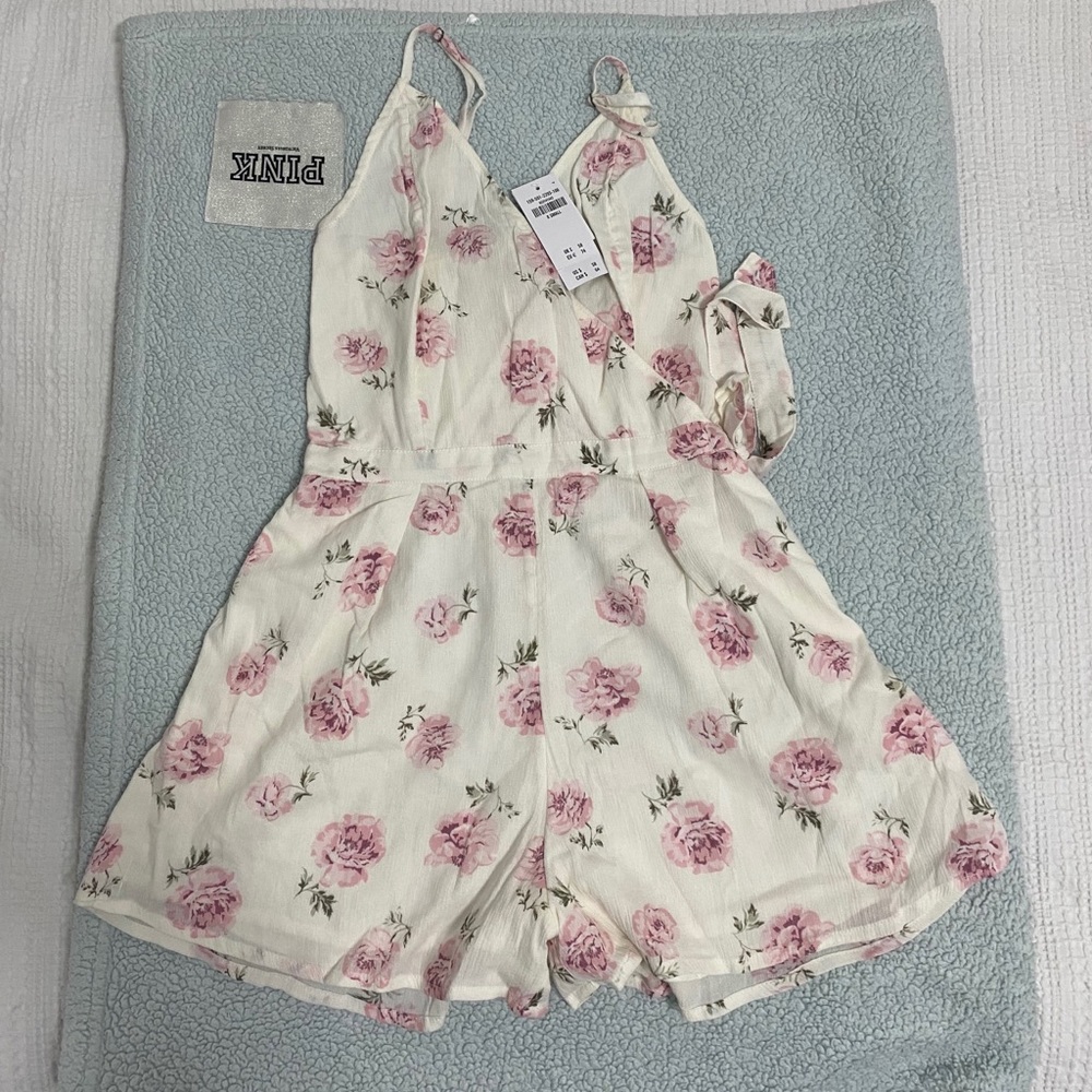 Abercrombie & Fitch romper